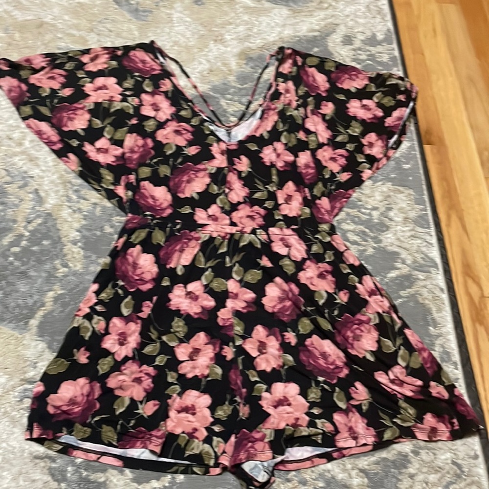 American Eagle floral romper